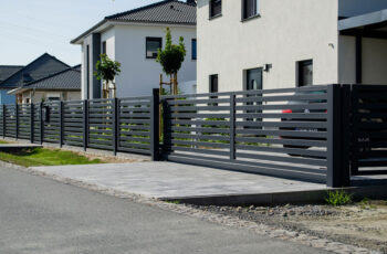 Tor aus Polen mit Montage