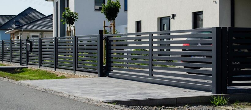 Schiebetore haben Vorteile gegenüber Drehtoren