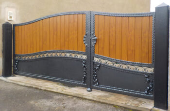 Blickdichtes Einfahrtstor – diese Optionen stehen zur Verfügung